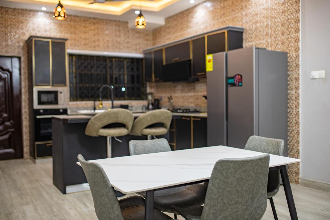 Cloud9 Luxury Apartments Accra Ngoại thất bức ảnh