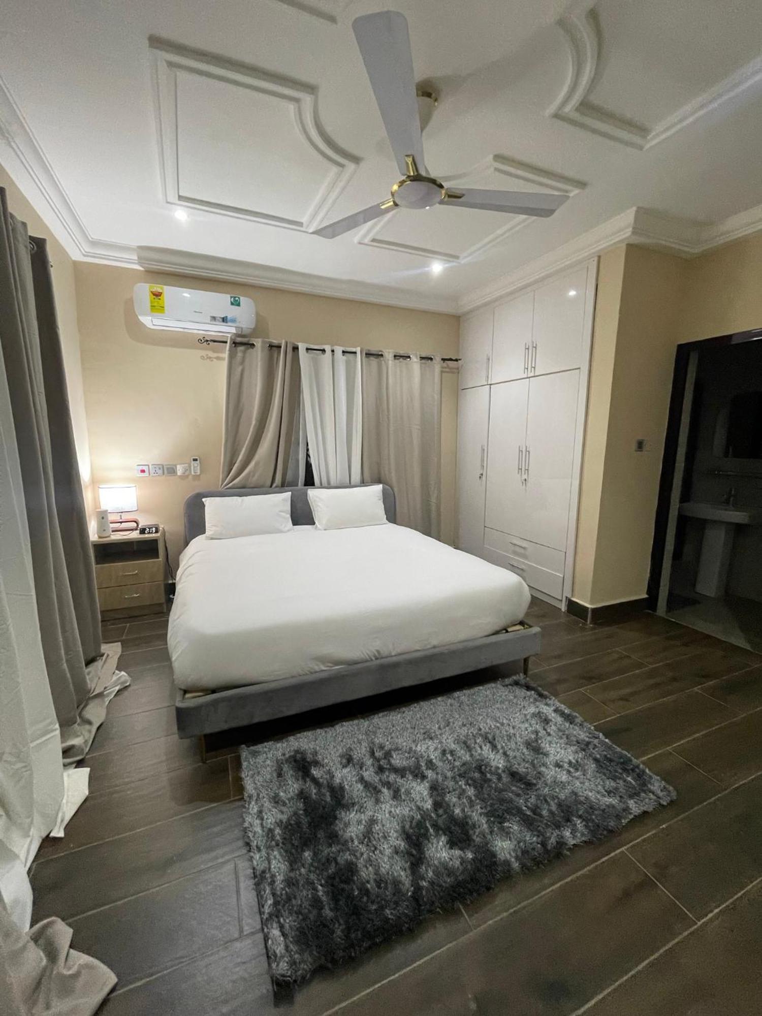 Cloud9 Luxury Apartments Accra Ngoại thất bức ảnh
