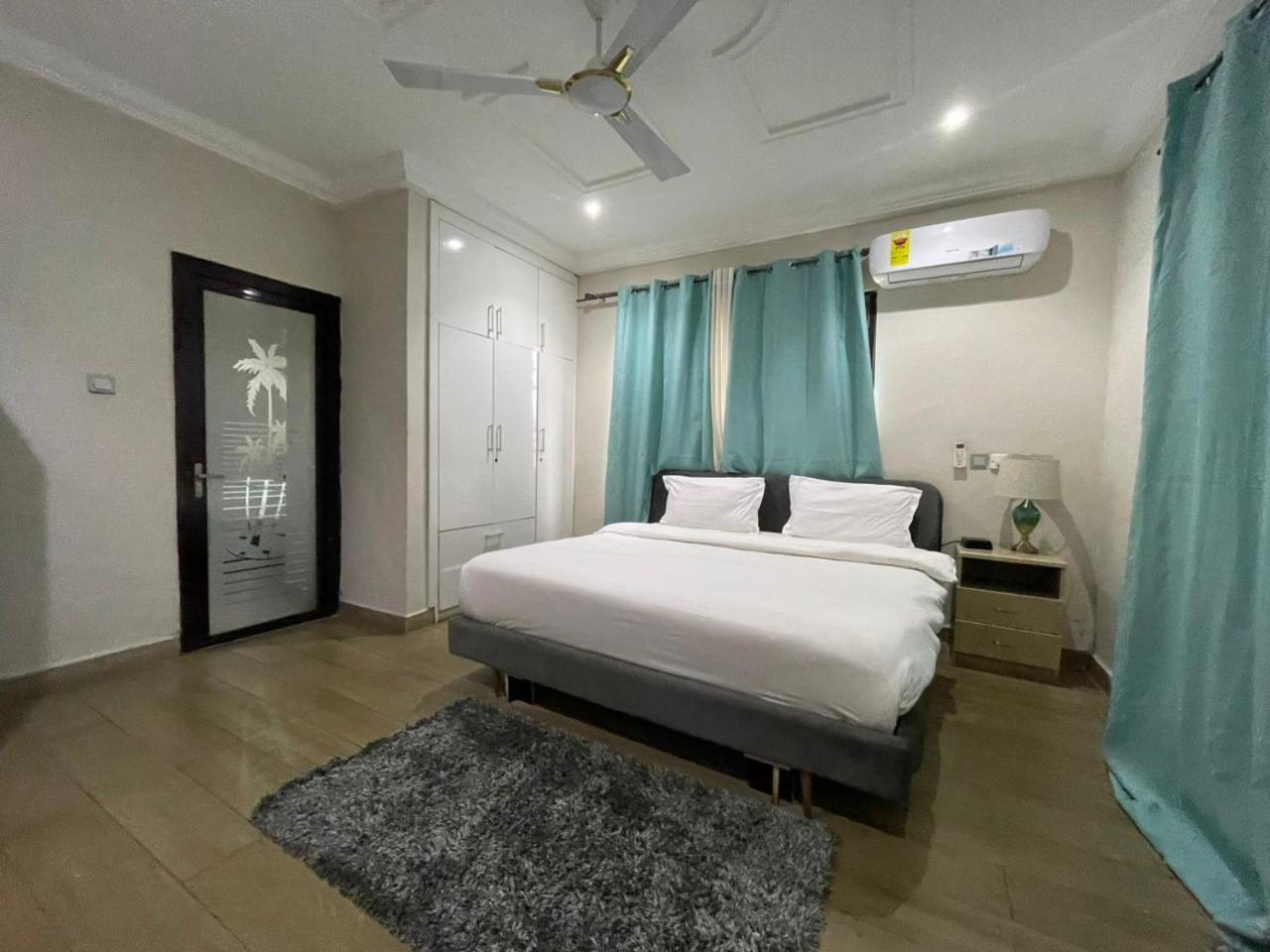 Cloud9 Luxury Apartments Accra Ngoại thất bức ảnh
